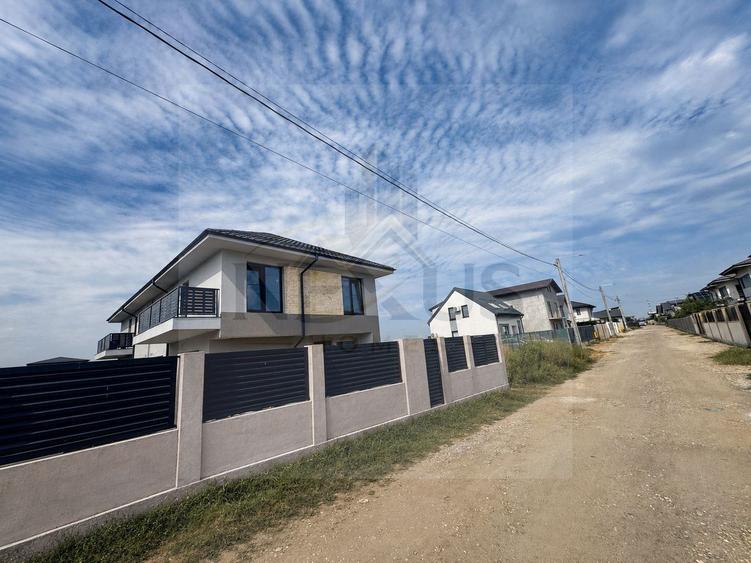 Vilă tip Duplex-Comuna Berceni  - strada Miorița - Finisaje premium