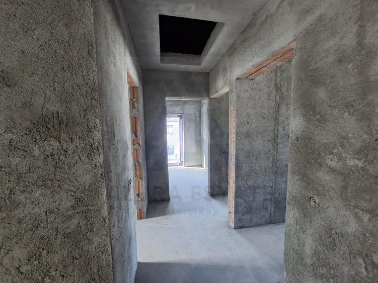 Casa individuala 4 camere 146 mp utili P+1 si teren 475 mp in Selimbar