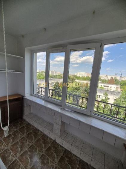 2 Camere de inchiriat | Titan | Metrou | Centrala