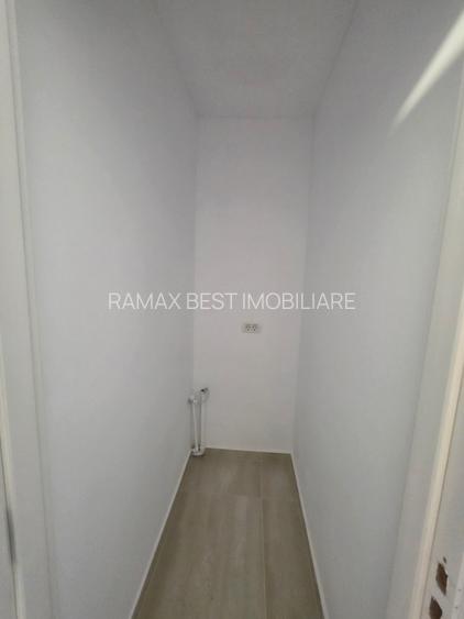 Baba Novac,1 0 minute metrou Dristor sau Piata Muncii, Sectia 12, 2 balcoane - 9