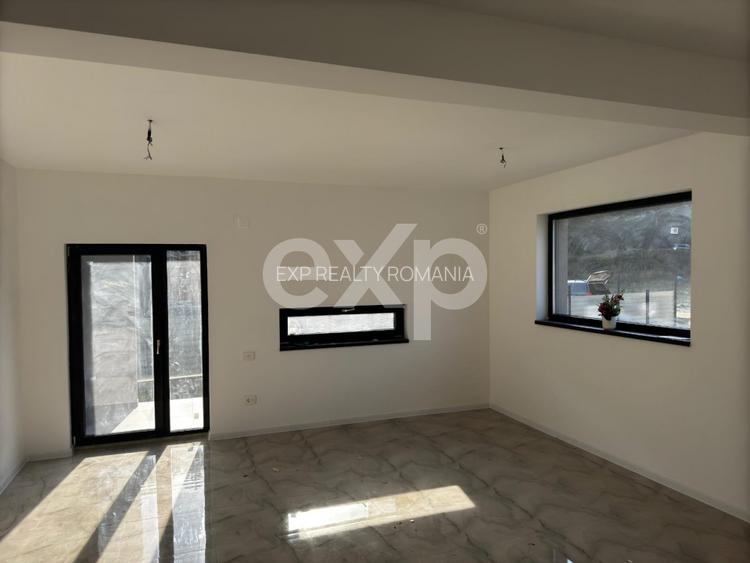 Casă parter cu 3 camere, curte generoasă și liniște deplină – natură și confort