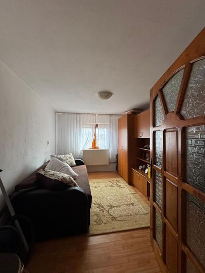 Casa de vanzare zona Sacadat