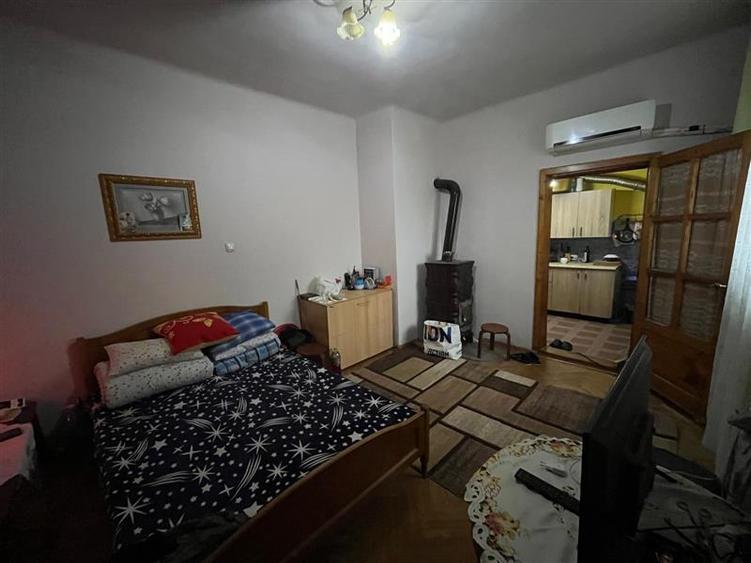 Caransebes, 2 Camere, Etaj 2, Zona Sesu Rosu