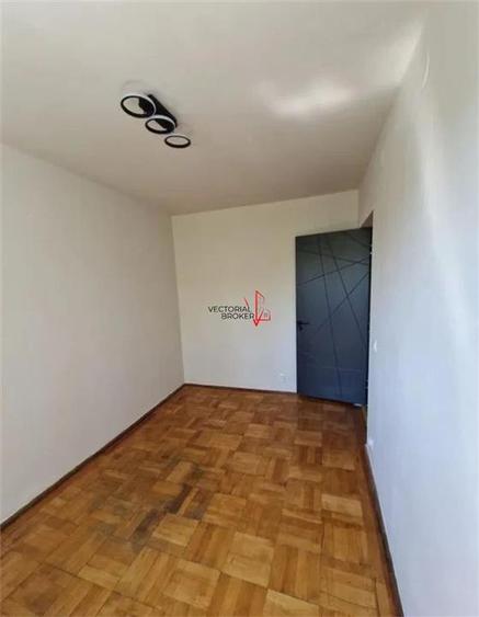 3 camere Titan Piata Minis renovat , luminos