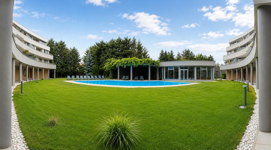 Apartament premium cu gradina privata 180 mp utili piscina zona Padurea Baneasa