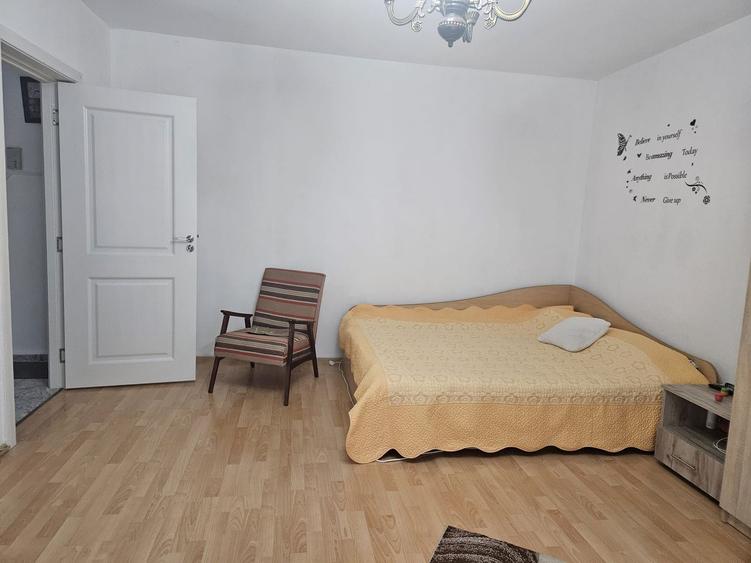 Parcul Trandafirilor, garsoniera in bloc de apartamente, loc parcare