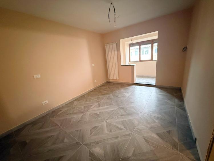 Apartament trei camere - Renovat complet - str Longinescu