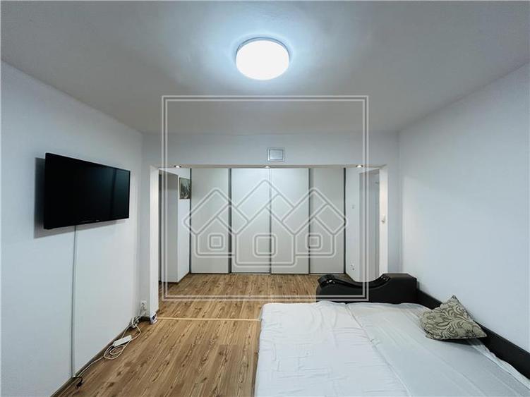 Apartament cu 3 camere, 66 mp utili + pivnita, Zona Terezian
