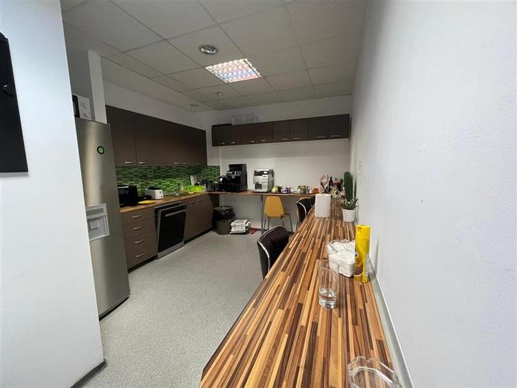 Inchiriere birouri Victory Business Center, zona Decebal - 370 mp