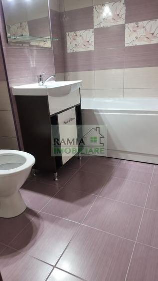 Apartament 3 camere decomandat, 68 mp, 2 băi, boxă – renovat complet
