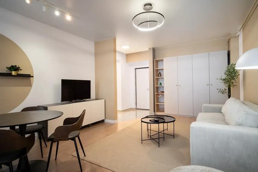 Apartament 2 camere – Vanzare - Mobilat cu Designer – Direct Propietar