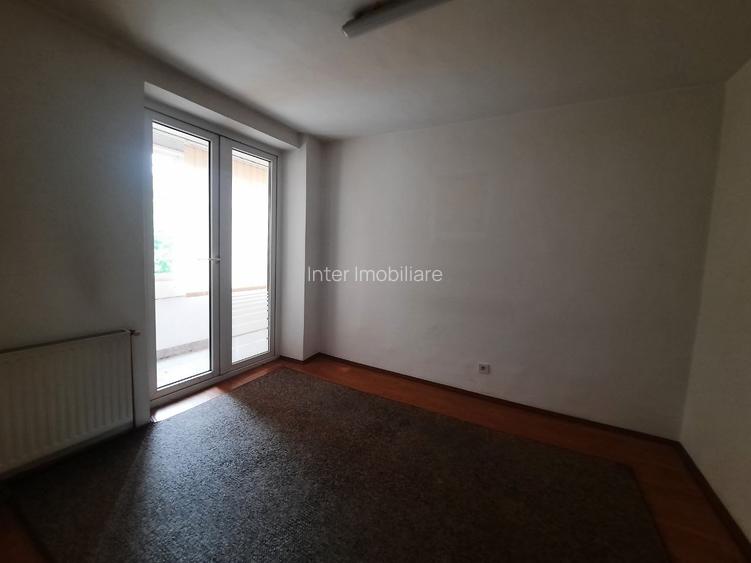 De vanzare apt  84 mp, 4 camere, etaj 1, Central, decomandat, cod 163004 - 4