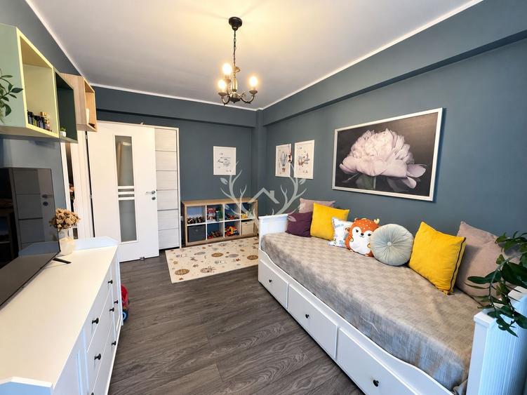 Apartament cu 3 camere, 21 mp balcoane, parcare subterana in zona Vivo