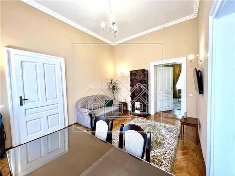 Apartament cu 2 camere, dotari de LUX, Ultracentral, etaj 1 - 17