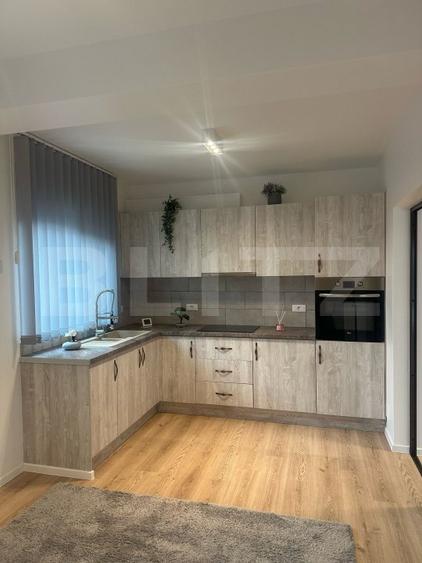 Casa individuala, cu 5 camere, 160 mp utili, zona Patrauti