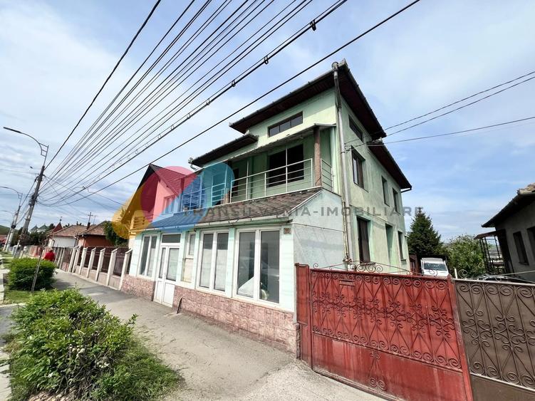 Casă/Spațiu birouri 230 mp utili, teren 700 mp-Apahida