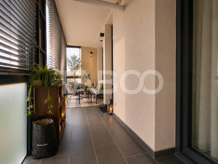Apartament de vanzare 4 camere balcon boxa lift bloc nou zona Centrala