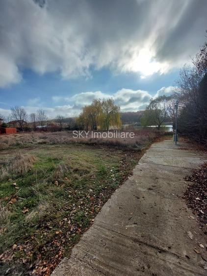 PARADISUL VERDE, CORBEANCA | TEREN EXCLUSIVIST PE MALUL LACULUI - 5