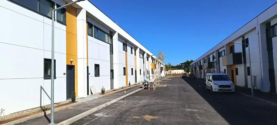 Casă cu grădină proprie | Construcție finalizată LUX Fatada Ventilata