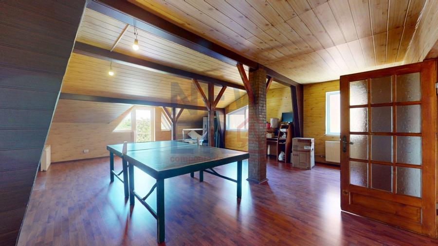 Vila cu 8 camere de vanzare / teren 840 mp. - Prelungirea Ghencea