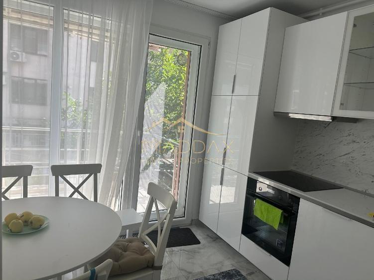 Inchiriere 3 camere Herastrau/Lux/Parcare /Boxa/Gradina Proprie
