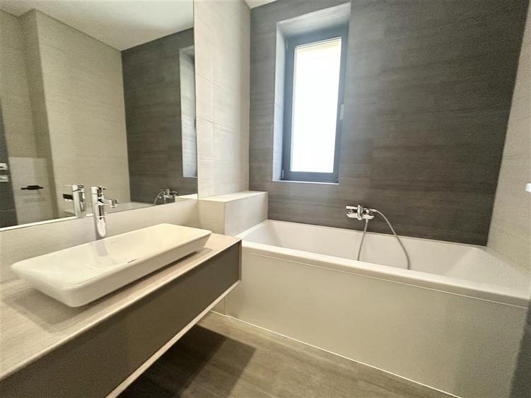Luxury 3 Rooms Primaverii Parking