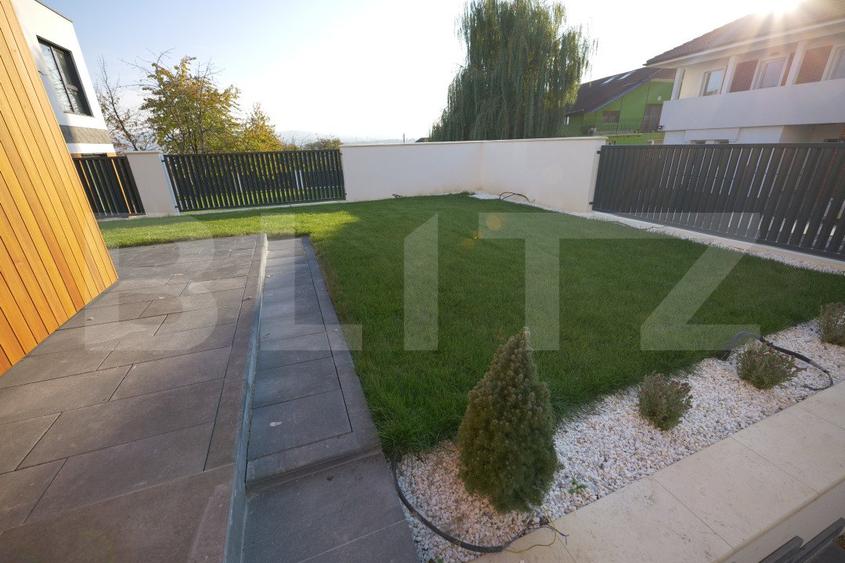 Vila Smart Home. Cu panouri solare, 4 dormitoare, birou si sauna.