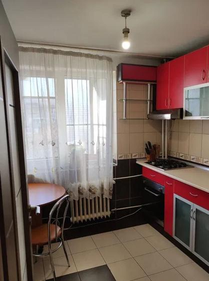 Apartament 2 camere, semidecomandat, 55 mp, parcare, metrou aproape, Brancoveanu
