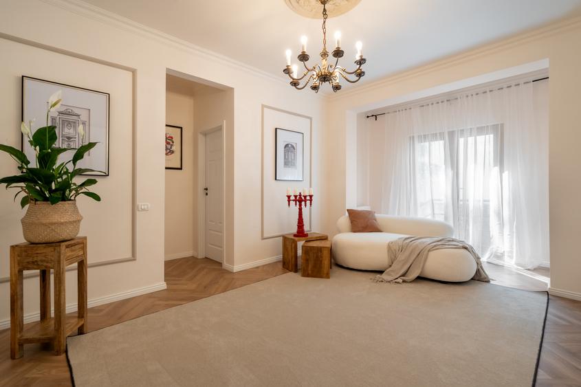 APARTAMENT 3/4 CAMERE PARTER// GRADINA