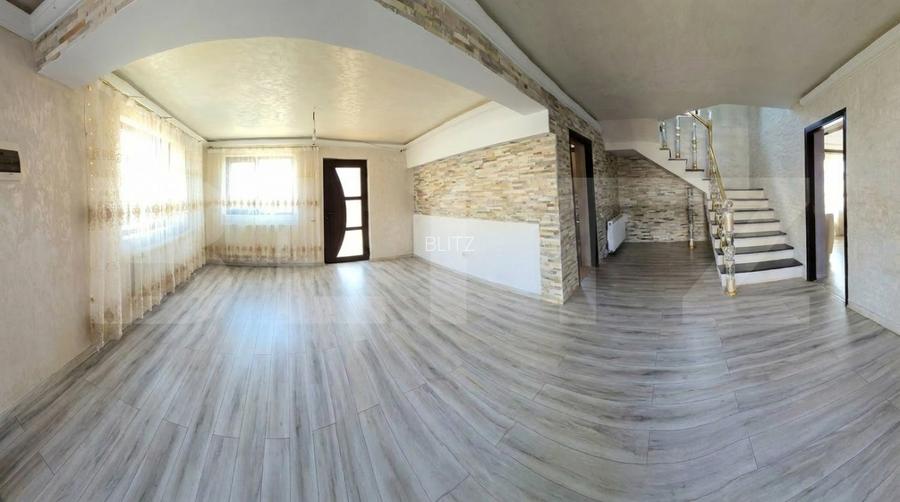 Casa cu 5 camere + garaj , situata in Valea Ursului - 4