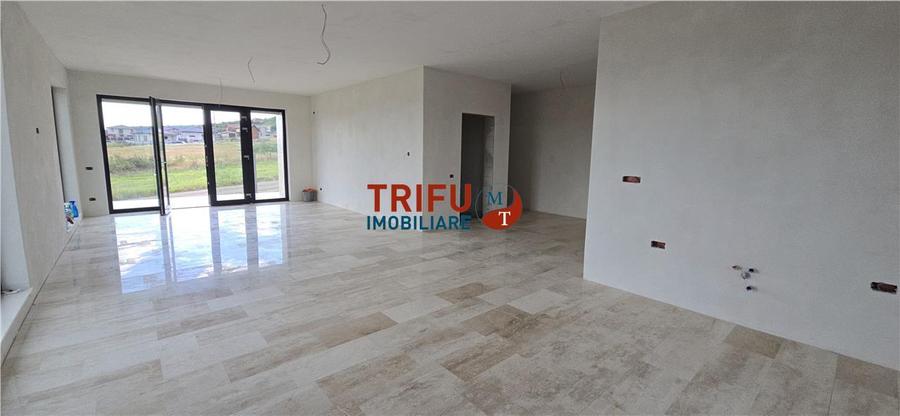 Casa de vanzare 4 camere, garaj pe un nivel Alba Micesti