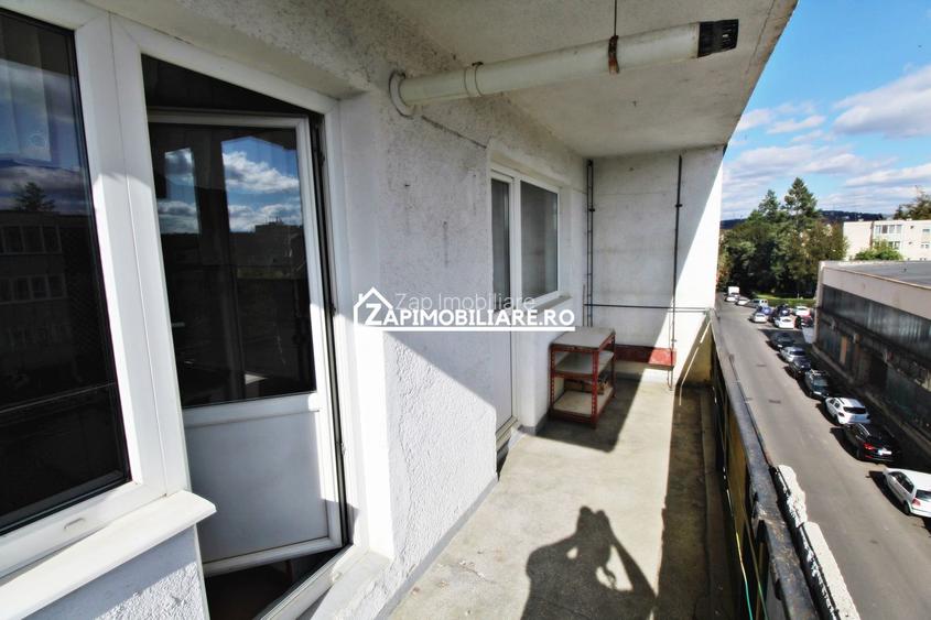 Dambu Pietros - Zona Ansamblul Muresul - 4 camere - 2 balcoane - 2
