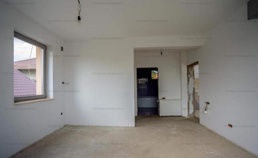 Vila cu Piscina  P+2  487mp utili, teren 300mp, zona rezidentiala