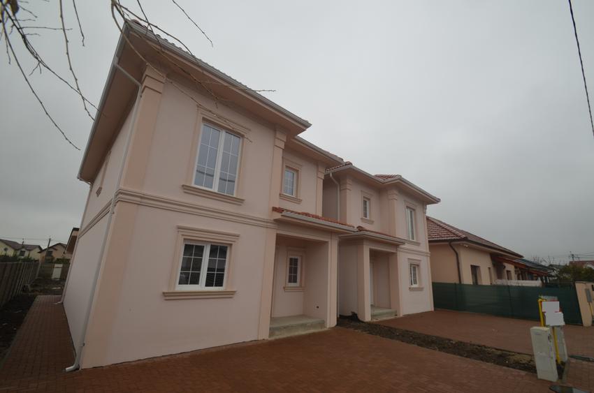 Casa noua in Sag