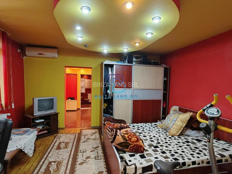 Soseaua Chitilei, zona Razelor, casa 2 corpuri, 6 camere, 4 bai, teren 213 mp - 23