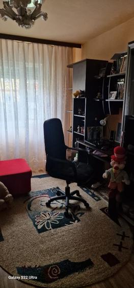 Proprietar - Vănd apartament 3 camere comfort 1 Govândari Micro 2