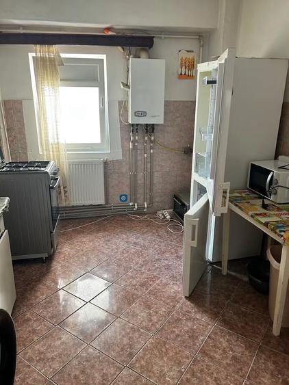 Apartament 3 camere, 76 mp, 2 băi, bloc anvelopat, zona Crângași