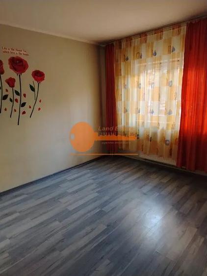 Apartament cu 4 camere in zona Gorjului