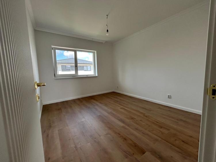 DUPLEX 4 CAMERE, 2 BAI , 250 MP TEREN - NICOLINA, TUDOR NECULAI