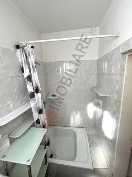 Apartament spațios1 cameră, 84 mp, în clădire istorică, pe malul Begai