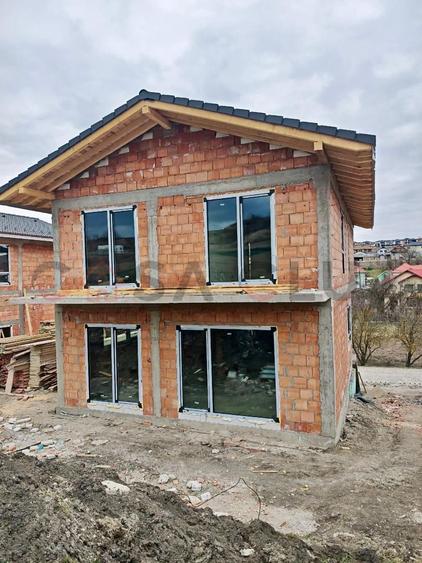 Casă individuală, 6 camere, Chinteni