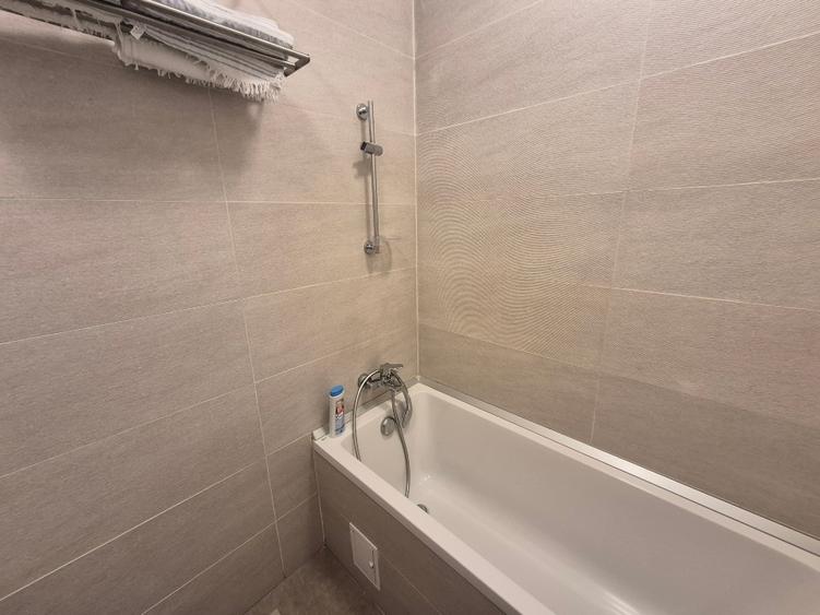 Apartament 2 camere si curte proprie zona 13 Septembrie