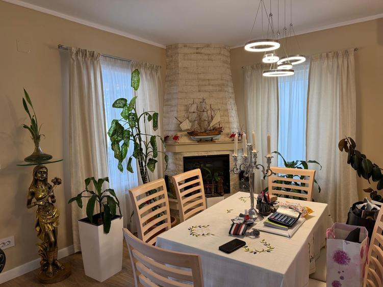 PREMIUM Casa cu vedere spre lac - Pipera - Cartier Rezidential