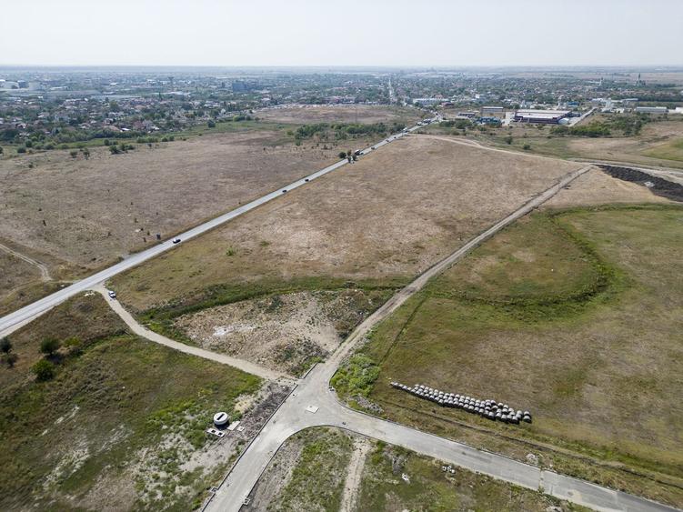 TEREN INTRAVILAN CENT NORD ARAD KM 548+273 PUZ APR