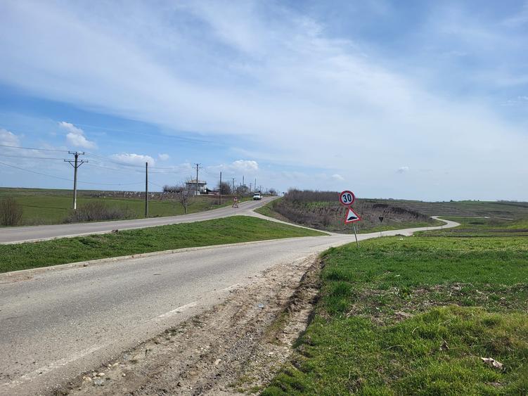 VANZARE TEREN PRUNDU INTRAVILAN AGRICOL GIURGIU POTENTIAL