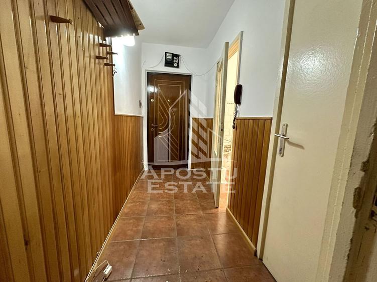 Apartament cu 2 camere de vanzare, zona Girocului, Timisoara