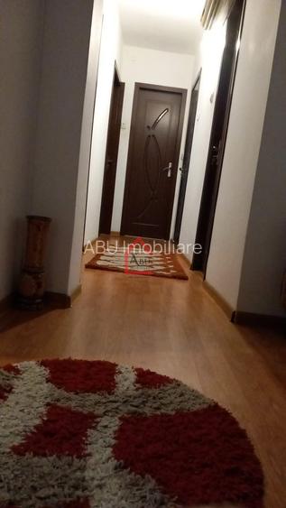 Apartament cu 3 camere, Decomandat, Zona Pacurari - 20