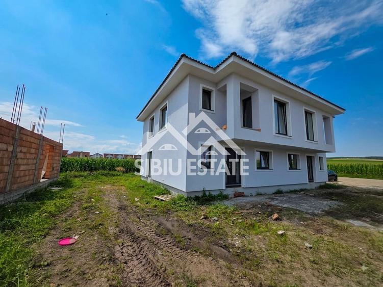 Duplex nou Sura Mica, zona Penny pret promotional 129700 Tva inclus