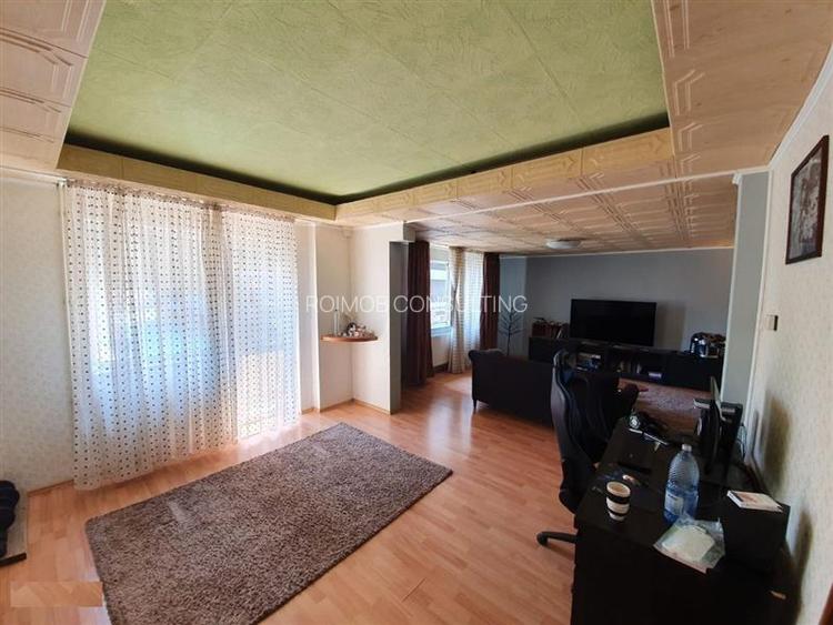Apartament 3 camere in vila etajul 1+2 camere amenajate la mansarda, zona Emines - 2