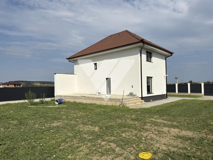 Casa individuala noua 5 camere, teren 550 mp in Cristian Sibiu